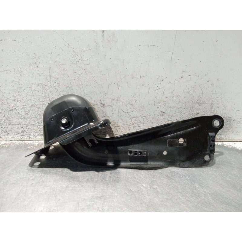 Recambio de brazo suspension superior trasero derecho para cupra formentor referencia OEM IAM 5Q0505226C  