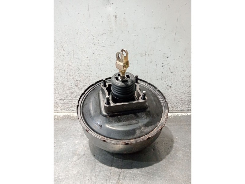 Recambio de servofreno para mitsubishi montero (v20/v40) referencia OEM IAM 86203002  