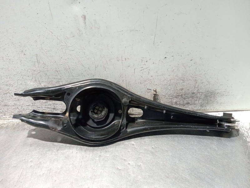 Recambio de brazo suspension inferior trasero izquierdo para cupra formentor referencia OEM IAM 5QA505311E  