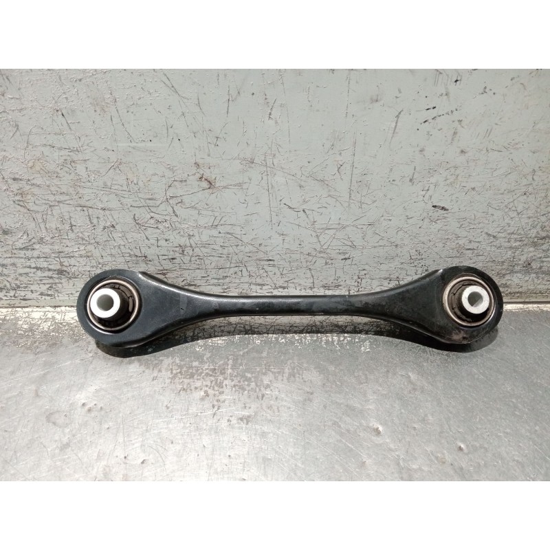 Recambio de brazo suspension superior trasero izquierdo para cupra formentor referencia OEM IAM 5Q0501529E  