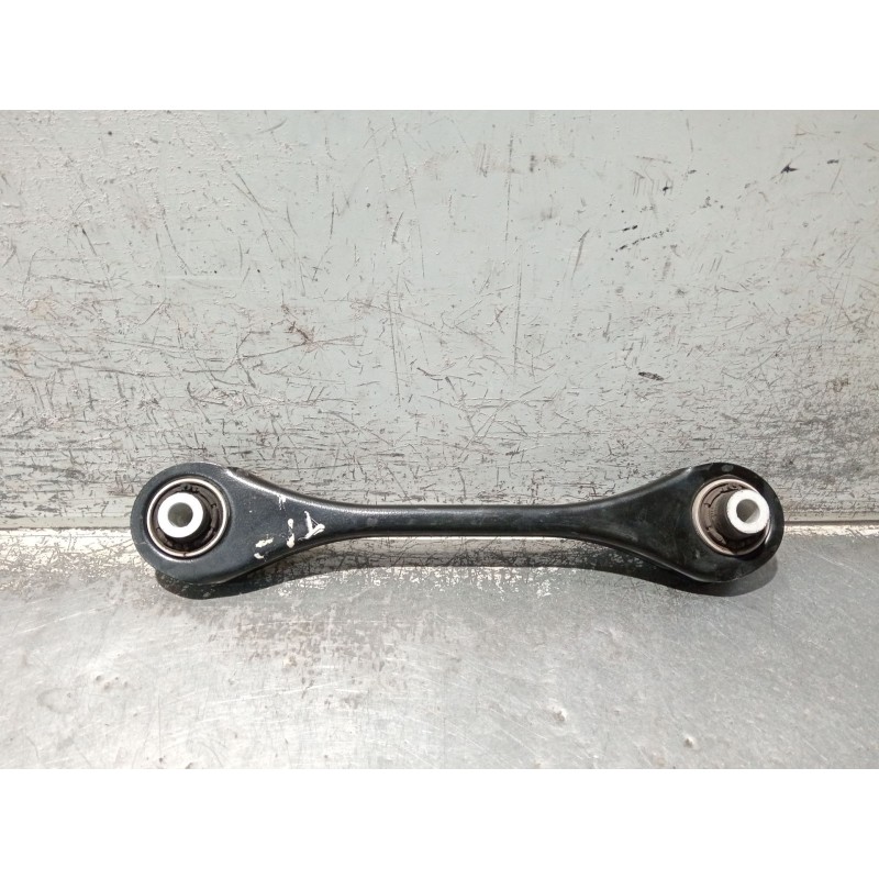 Recambio de brazo suspension superior trasero izquierdo para cupra formentor referencia OEM IAM 5Q0501529E  