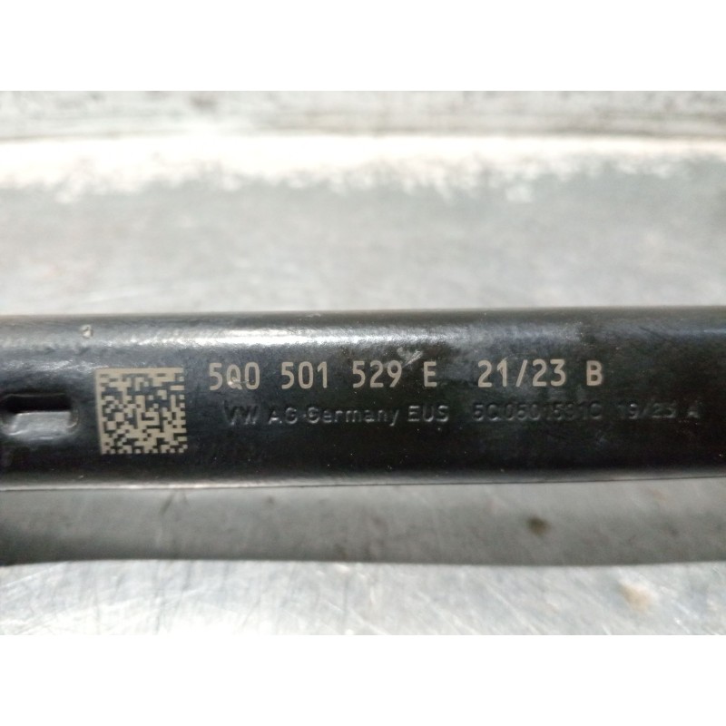 Recambio de brazo suspension superior trasero izquierdo para cupra formentor referencia OEM IAM 5Q0501529E  