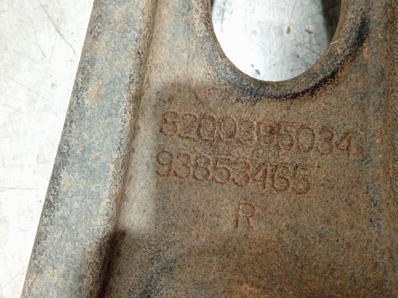 Recambio de brazo suspension inferior delantero derecho para renault trafic caja cerrada (ab 4.01) referencia OEM IAM 8200395034