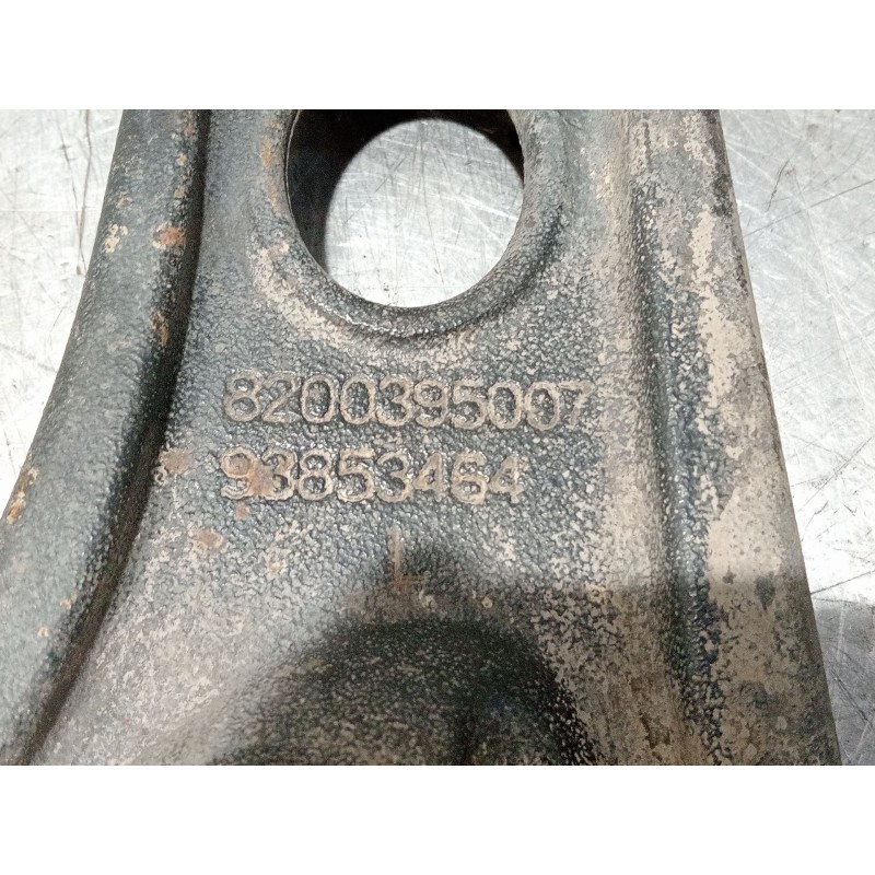 Recambio de brazo suspension inferior delantero izquierdo para renault trafic caja cerrada (ab 4.01) referencia OEM IAM 82003950