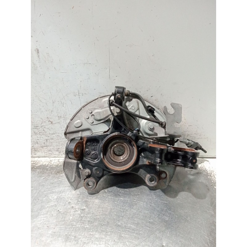 Recambio de mangueta delantera izquierda para citroën c4 spacetourer 1.2 referencia OEM IAM 9815285180  