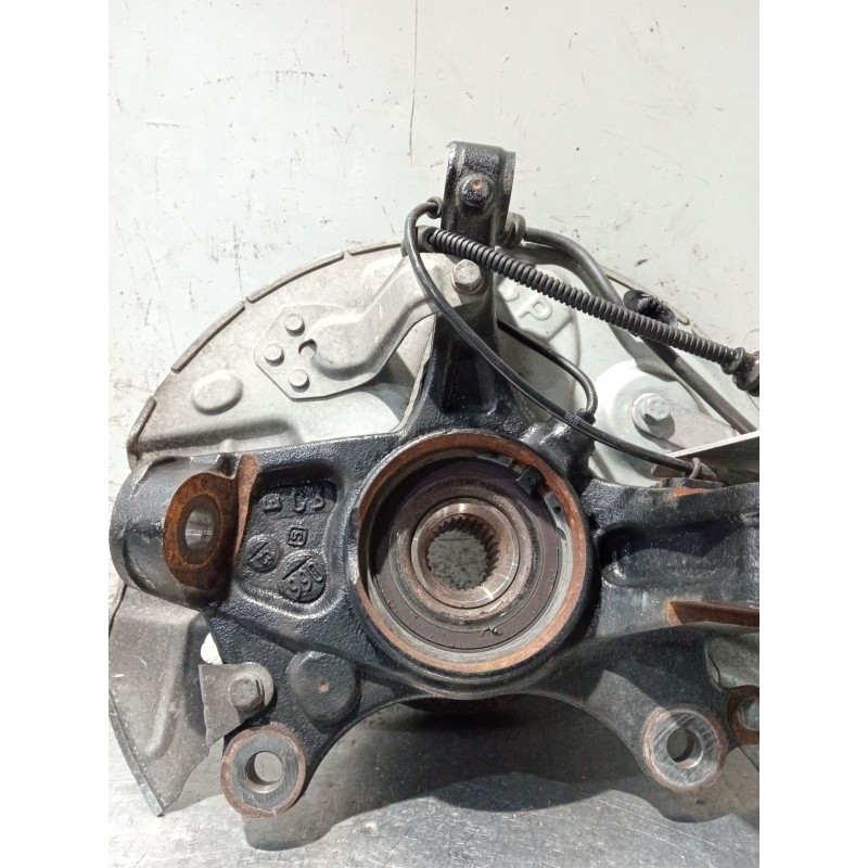 Recambio de mangueta delantera izquierda para citroën c4 spacetourer 1.2 referencia OEM IAM 9815285180  