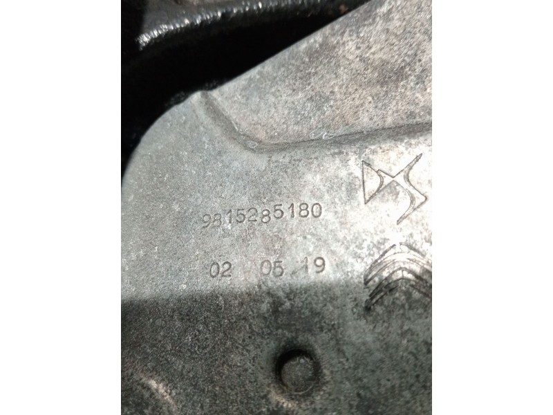 Recambio de mangueta delantera izquierda para citroën c4 spacetourer 1.2 referencia OEM IAM 9815285180  