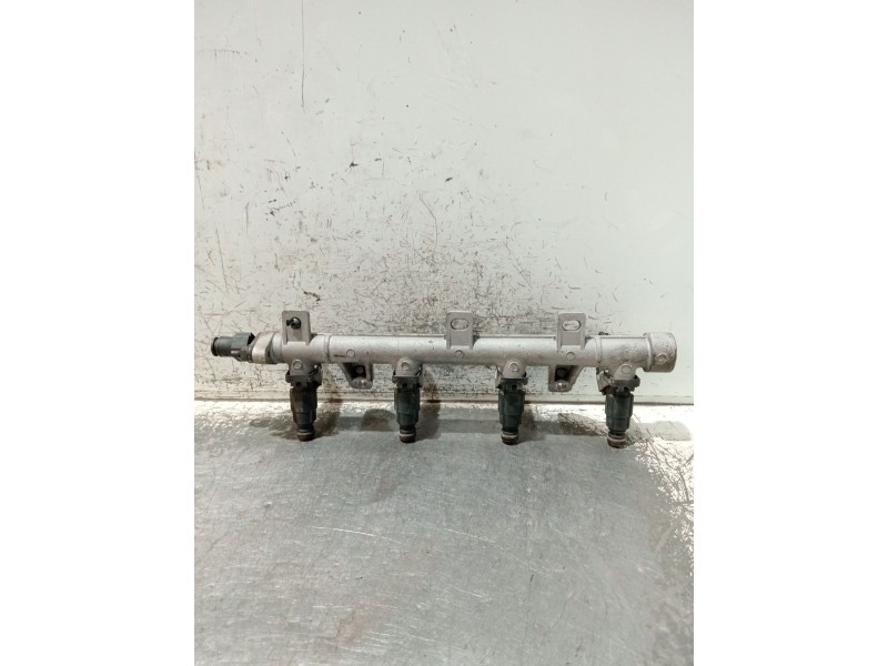 Recambio de rampa inyectora para hyundai matrix (fc) 1.6 gls referencia OEM IAM   