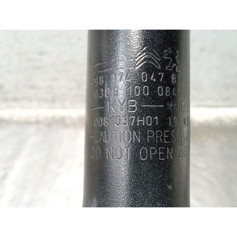 Recambio de amortiguador trasero para citroën c4 spacetourer 1.2 referencia OEM IAM 9817404780 03091000847 