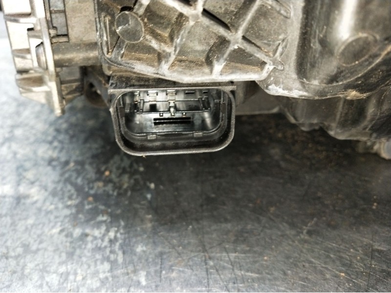 Recambio de faro derecho para bmw serie 3 lim. (f30) referencia OEM IAM 747130601  