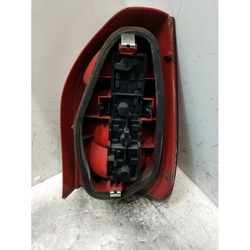 Recambio de piloto trasero izquierdo para citroën xsara picasso referencia OEM IAM 965000588002/89032867  