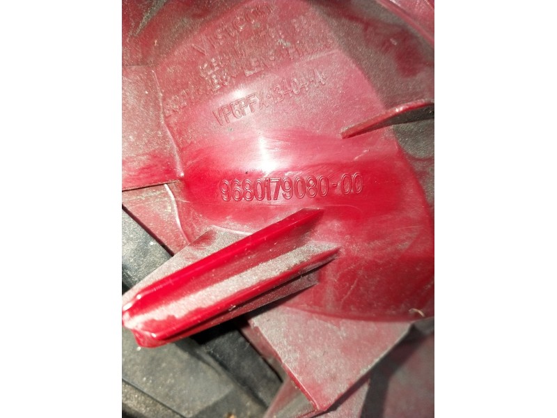 Recambio de piloto trasero derecho para peugeot 207 cc referencia OEM IAM 968017908000  