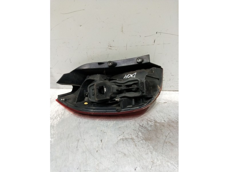Recambio de piloto trasero derecho para renault scenic ii authentique referencia OEM IAM 82004743282SK009467  