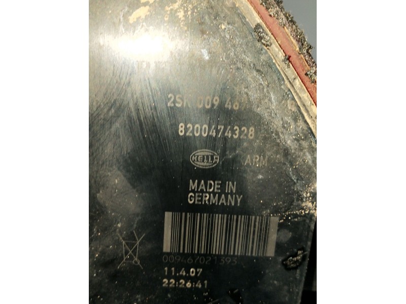 Recambio de piloto trasero derecho para renault scenic ii authentique referencia OEM IAM 82004743282SK009467  