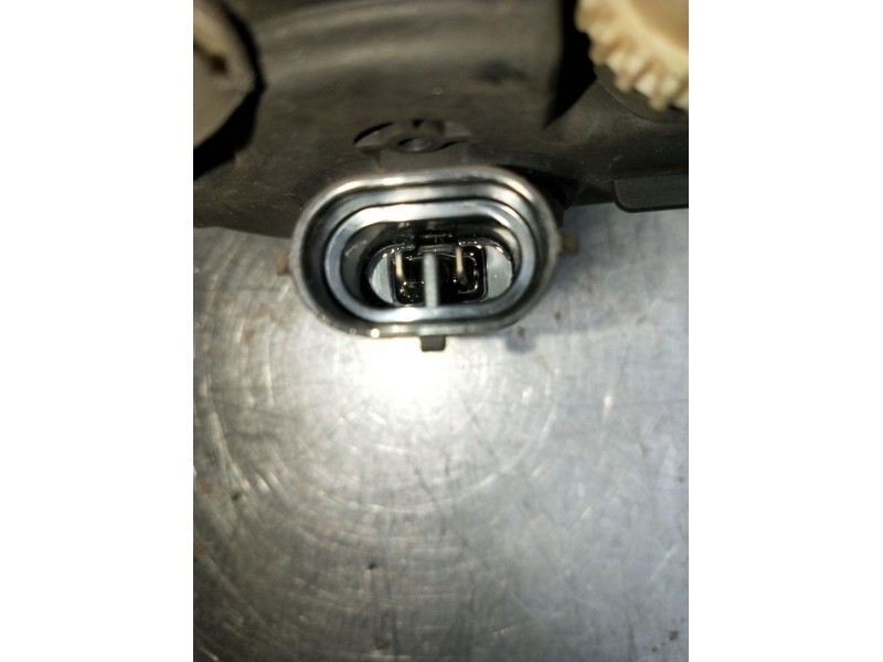 Recambio de faro antiniebla derecho para peugeot 207 cc referencia OEM IAM 9650001680  