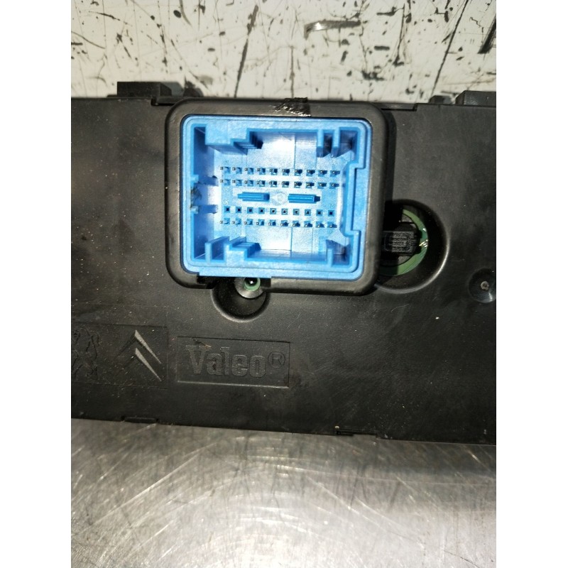 Recambio de mando calefaccion / aire acondicionado para peugeot 207 cc referencia OEM IAM 9649866xt  
