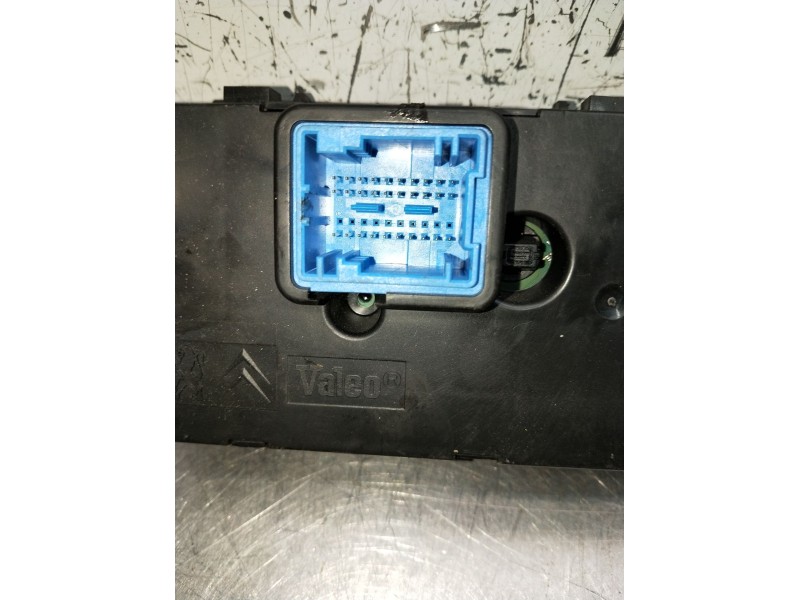 Recambio de mando calefaccion / aire acondicionado para peugeot 207 cc referencia OEM IAM 9649866xt  