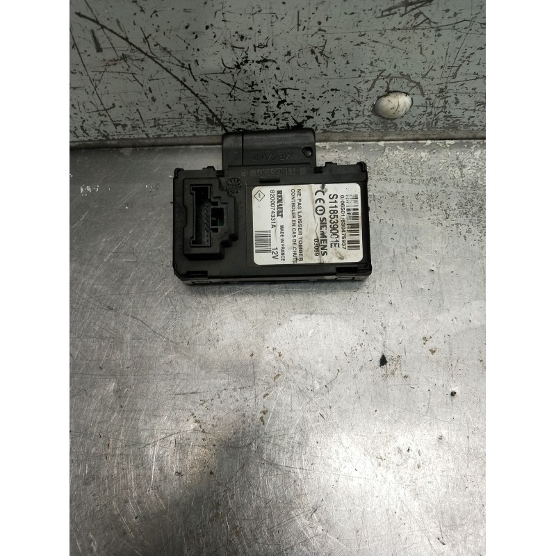 Recambio de conmutador de arranque para renault megane ii berlina 5p referencia OEM IAM S118G1001/8200074331A  