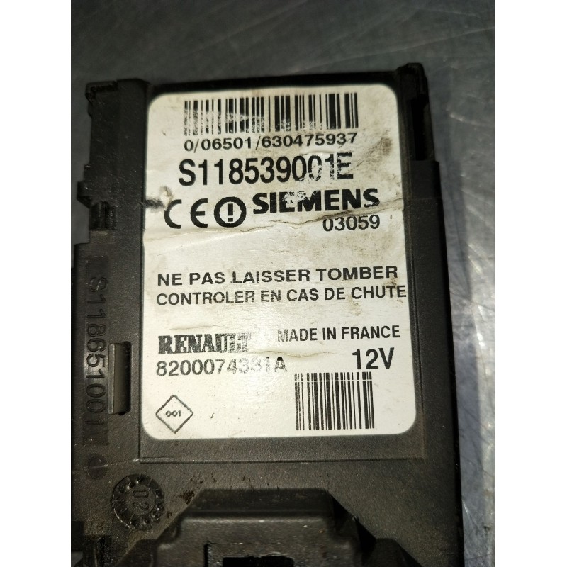 Recambio de conmutador de arranque para renault megane ii berlina 5p referencia OEM IAM S118G1001/8200074331A  