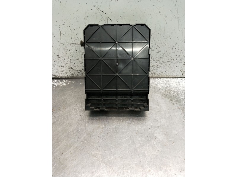 Recambio de caja reles / fusibles para peugeot 207 cc referencia OEM IAM 9659285480BSI2004P0700  
