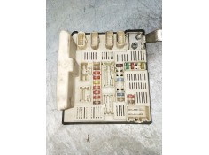 Recambio de caja reles / fusibles para renault scenic ii authentique referencia OEM IAM 8200481863   2