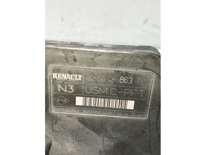 Recambio de caja reles / fusibles para renault scenic ii authentique referencia OEM IAM 8200481863  