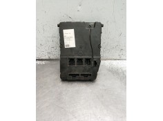 Recambio de caja reles / fusibles para renault megane ii berlina 5p referencia OEM IAM S118400200I82003055758200280937  