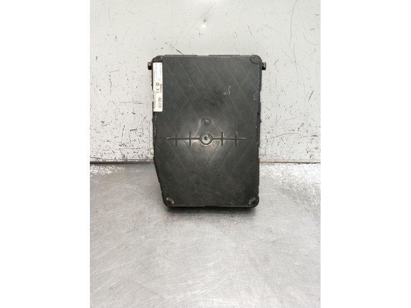 Recambio de caja reles / fusibles para renault megane ii berlina 5p referencia OEM IAM S118400200I82003055758200280937  