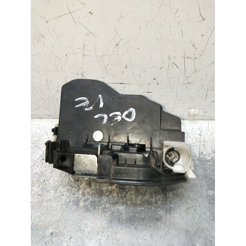 Recambio de motor cierre centralizado delantero izquierdo para bmw serie 3 lim. (f30) referencia OEM IAM 7229461  