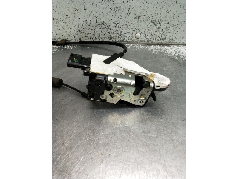 Recambio de motor cierre centralizado delantero derecho para peugeot 207 cc referencia OEM IAM 24094158 2p 