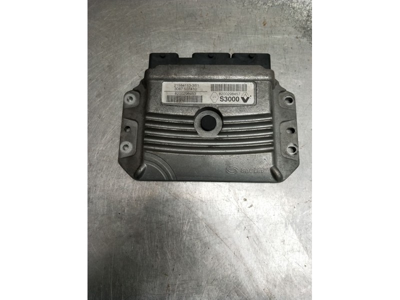 Recambio de centralita motor uce para renault megane ii berlina 5p referencia OEM IAM   