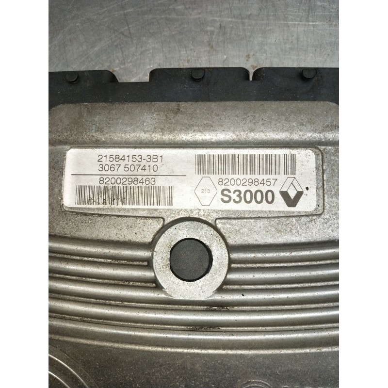 Recambio de centralita motor uce para renault megane ii berlina 5p referencia OEM IAM   