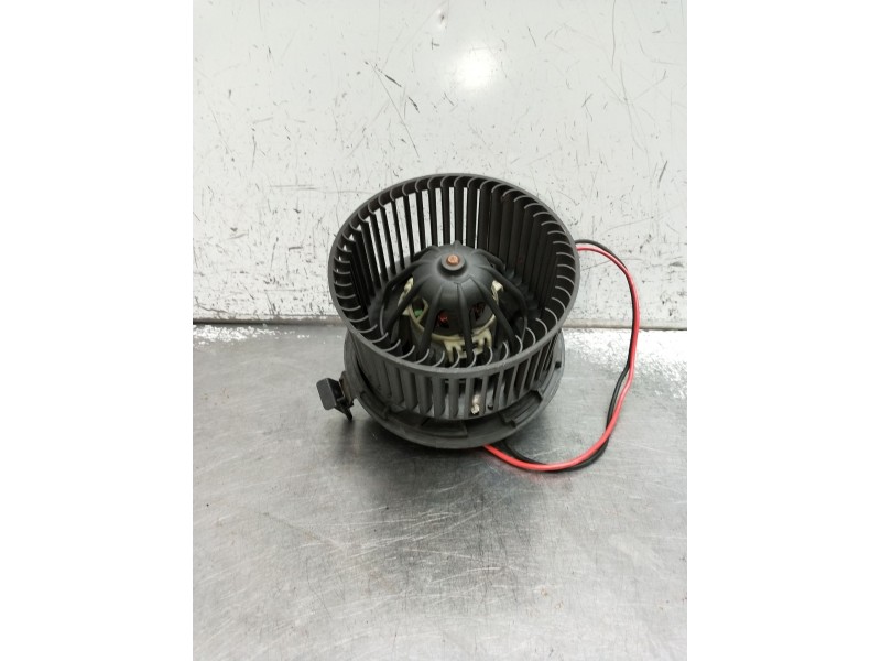 Recambio de motor calefaccion para renault megane ii berlina 5p referencia OEM IAM 030910g  