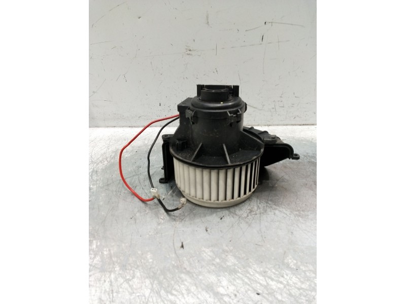 Recambio de motor calefaccion para opel astra gtc referencia OEM IAM 52421335070412  