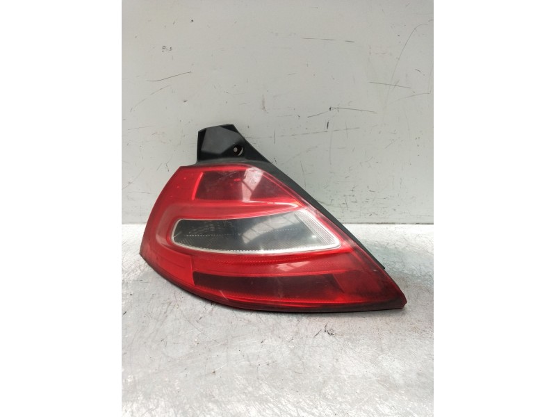Recambio de piloto trasero izquierdo para renault megane ii berlina 5p referencia OEM IAM 820041321489038181  