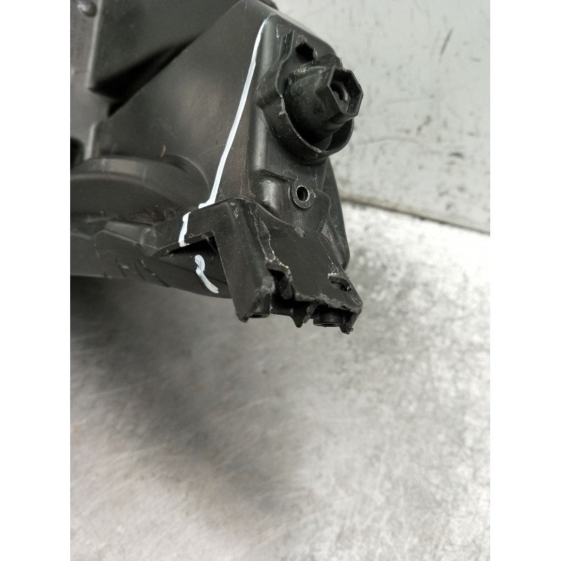 Recambio de faro izquierdo para renault trafic iii furgoneta (fg_) 2.0 dci 110 (fgmw) referencia OEM IAM 260601790r  