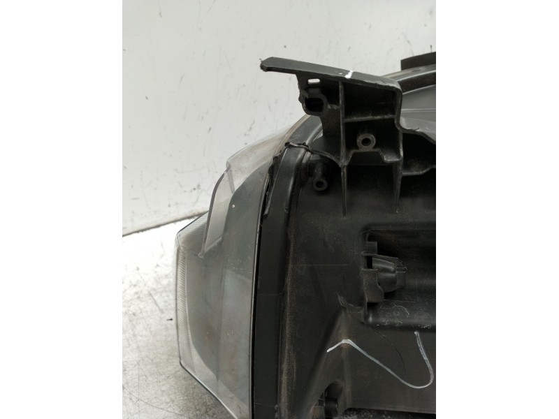 Recambio de faro izquierdo para renault trafic iii furgoneta (fg_) 2.0 dci 110 (fgmw) referencia OEM IAM 260601790r  