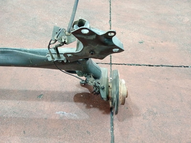 Recambio de puente trasero para renault megane iv berlina 5p referencia OEM IAM   DISCO / ABS