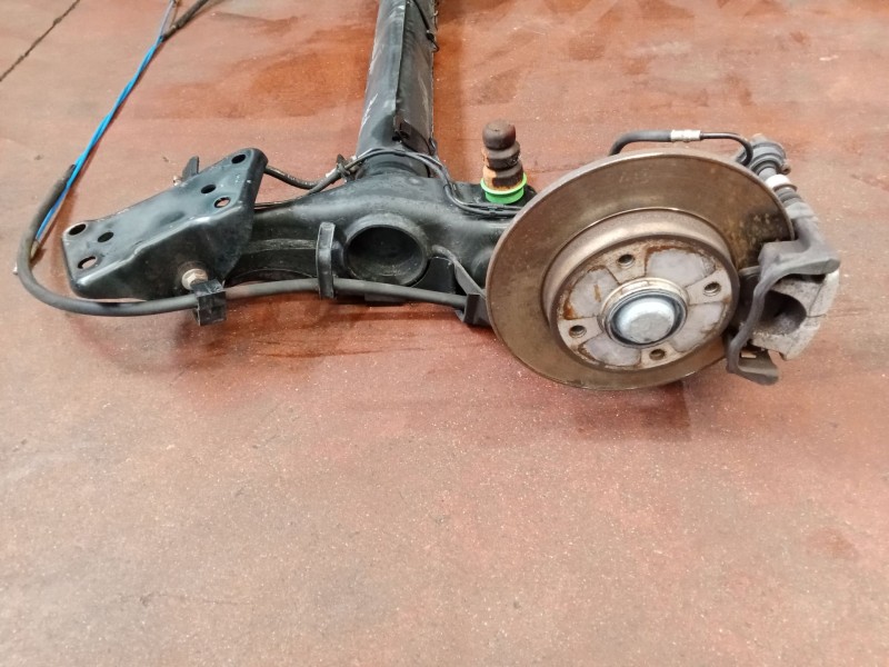 Recambio de puente trasero para peugeot 207 cc referencia OEM IAM  DISCO 