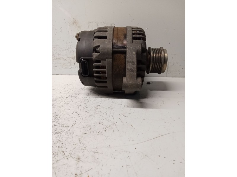 Recambio de alternador para chevrolet captiva 2.0 vcdi lt referencia OEM IAM   