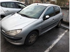 peugeot 206 berlina del año 2001