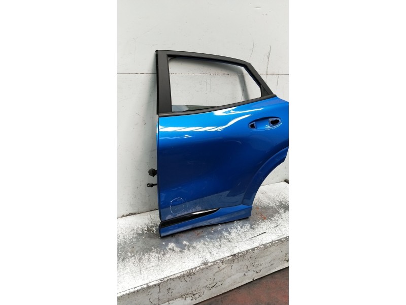 Recambio de puerta trasera izquierda para ford puma referencia OEM IAM 5p  