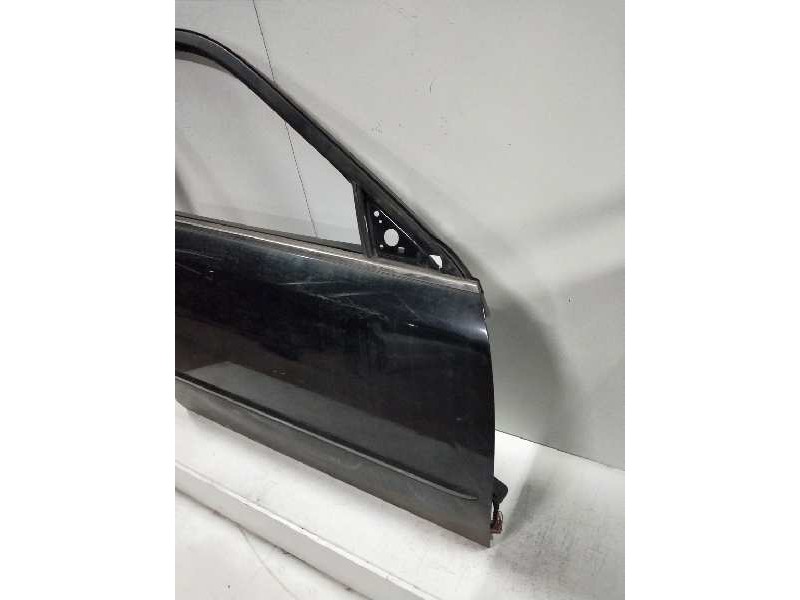 Recambio de puerta delantera derecha para kia magentis 2.0 cat referencia OEM IAM    Recambio de puerta delantera derecha para kia magentis 2.0 cat referencia OEM IAM