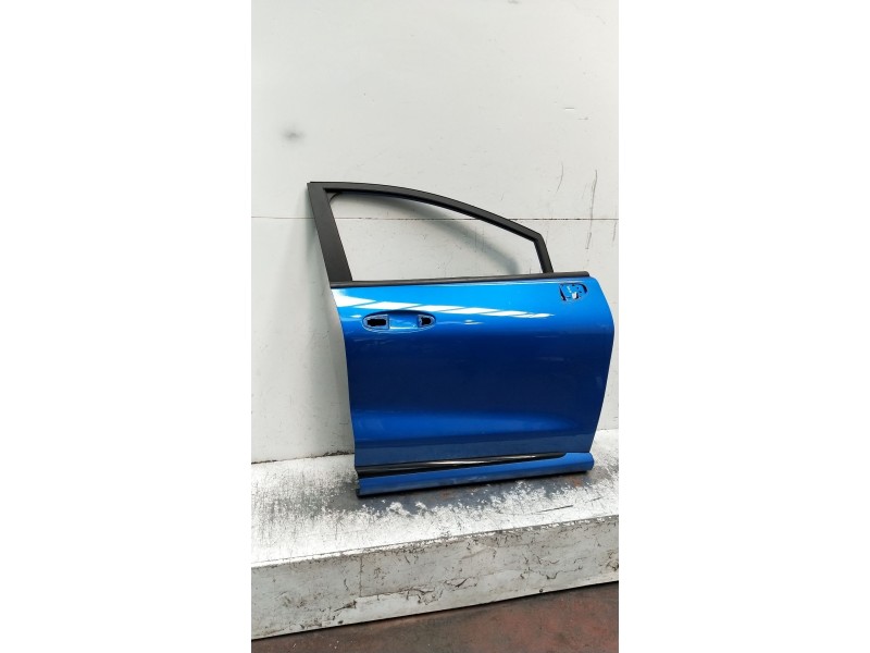 Recambio de puerta delantera derecha para ford puma referencia OEM IAM 5p  