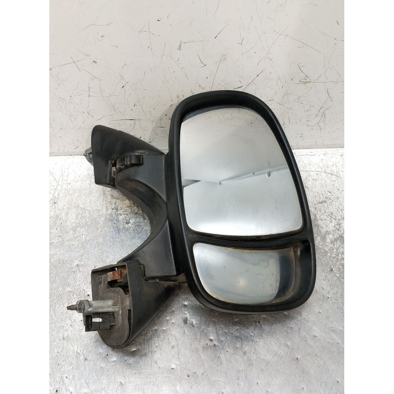 Recambio de retrovisor derecho para renault trafic caja cerrada (ab 4.01) referencia OEM IAM   