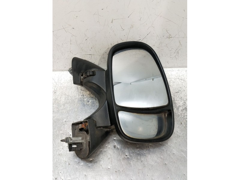 Recambio de retrovisor derecho para renault trafic caja cerrada (ab 4.01) referencia OEM IAM   