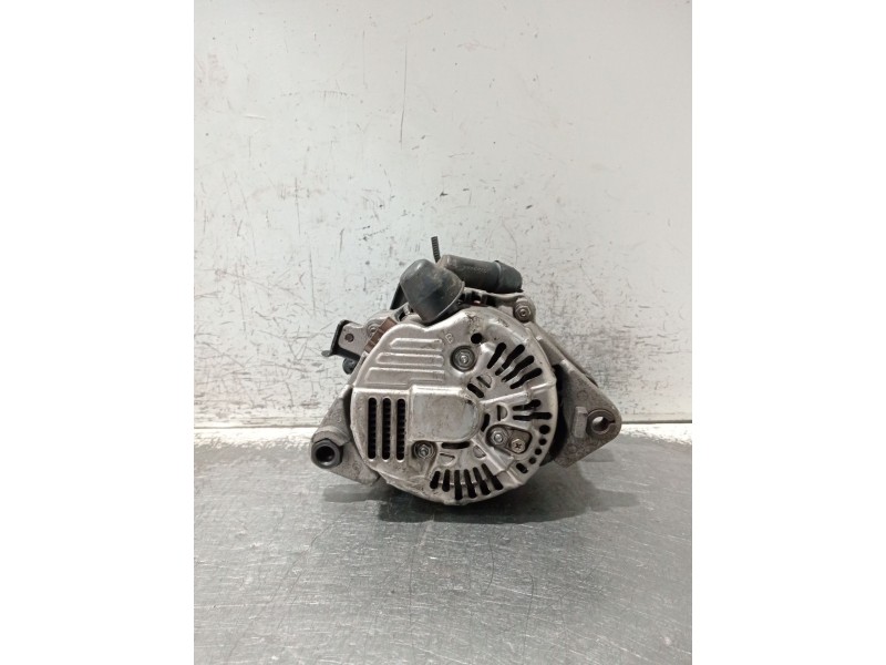 Recambio de alternador para kia carnival / grand carnival iii (vq) 2.9 crdi referencia OEM IAM 373004X900 021319221 