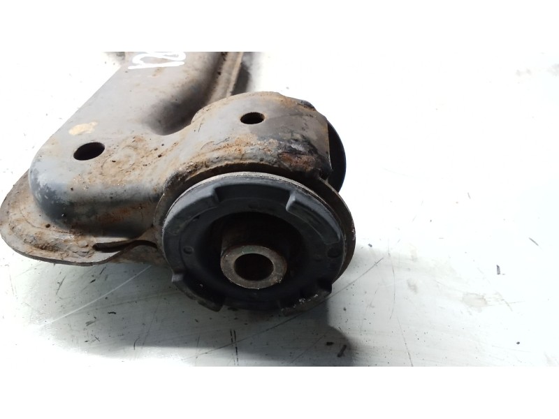 Recambio de brazo suspension superior delantero izquierdo para opel zafira b referencia OEM IAM   