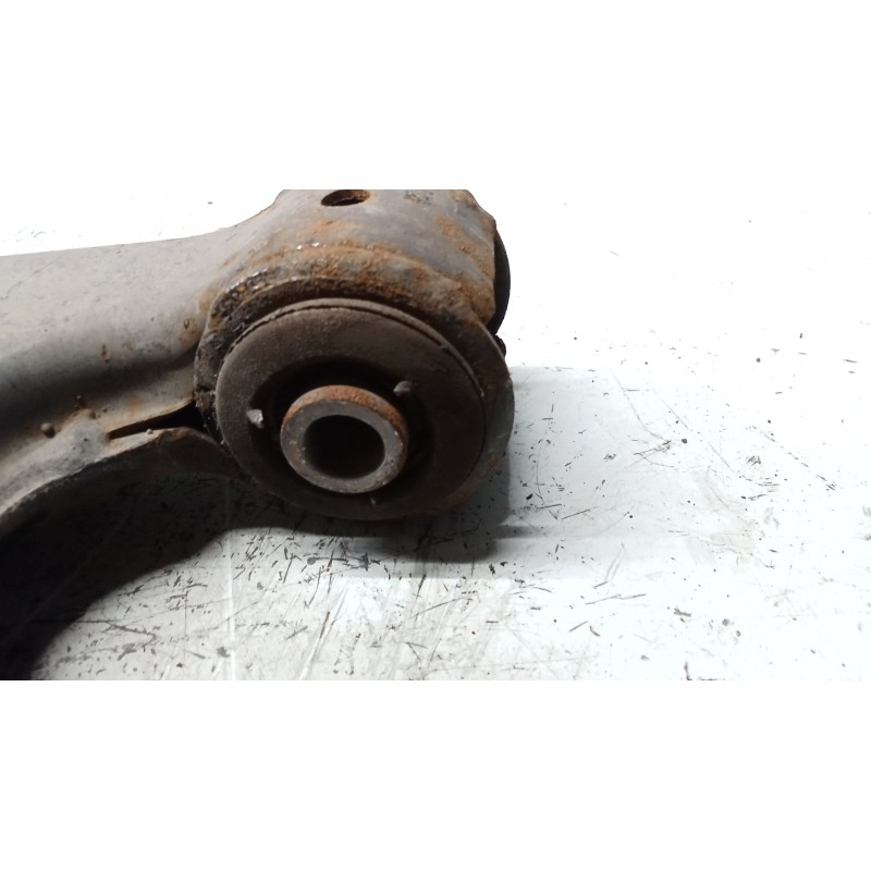 Recambio de brazo suspension superior delantero izquierdo para opel zafira b referencia OEM IAM   