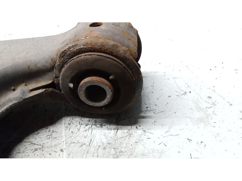 Recambio de brazo suspension superior delantero izquierdo para opel zafira b referencia OEM IAM   